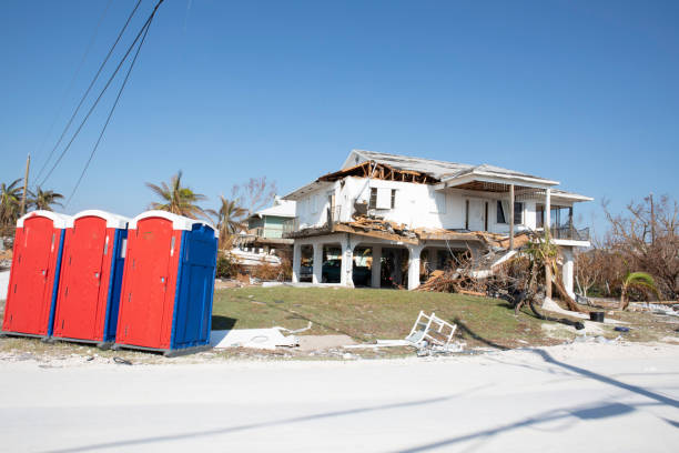 Best Standard Portable Toilet Rental  in Lincoln, IL